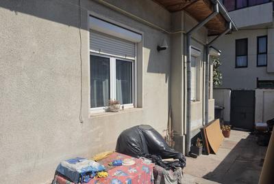 Casă individuală cu 4 camere cu Canalizare în Vatra Luminoasă