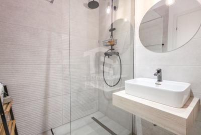 Apartament cu 3 camere decomandat, mobilat în 13 Septembrie - 24