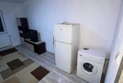 Garsonieră decomandată în Complex Studențesc - 1