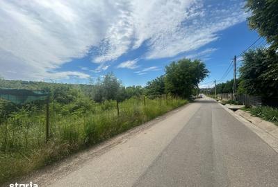 Teren de 2000 mp, în Miroslava