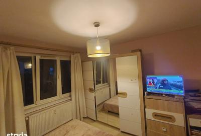 Apartament cu 2 camere decomandat, mobilat în Sălăjan