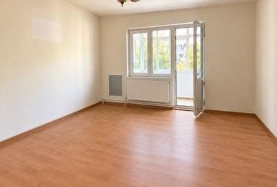 Apartament cu 2 camere semidecomandat în Craiovița Nouă