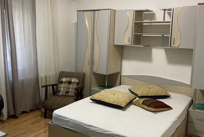 Apartament cu 3 camere decomandat în Arcu