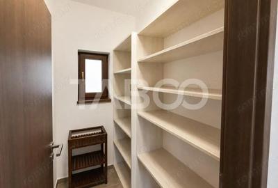 Casă cu 4 camere cu Teren 220 Mp în Central - 2