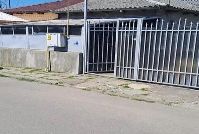 Casă cu 3 camere cu Teren 200 Mp în Palas - 2