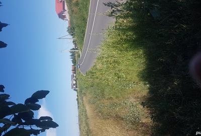 Teren de 4600 mp, în Central