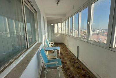 Apartament cu 3 camere semidecomandat în 1 Mai - 9