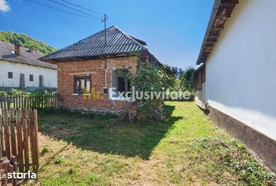 Casă cu 3 camere cu Teren 1200 Mp în Mălureni