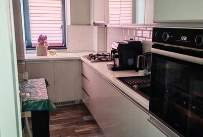 Apartament cu 2 camere decomandat în Energiei - 6