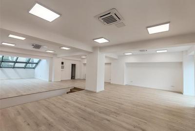 Spațiu comercial, de 181 mp, în Centrul Civic - 1