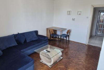 Apartament cu 2 camere decomandat, mobilat în Central