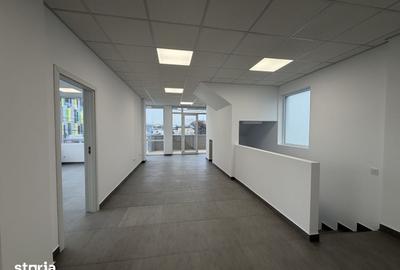 Spațiu comercial, de 95 mp, în Central - 12