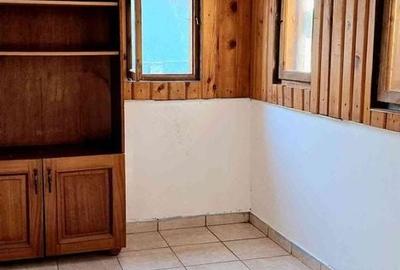 Casă cu 2 camere în Păușești