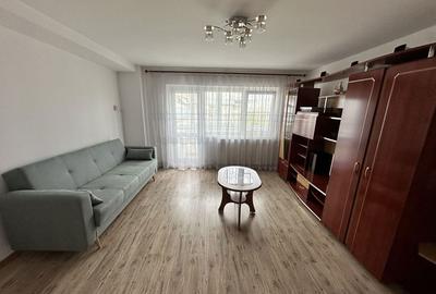 Apartament cu 3 camere decomandat în Central - 1