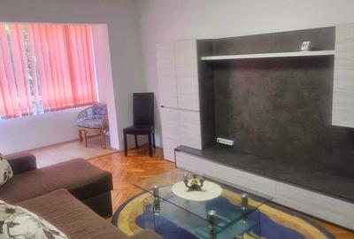 Apartament cu 3 camere decomandat în Tudor - 2