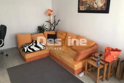 Apartament cu 2 camere decomandat în Tractorul