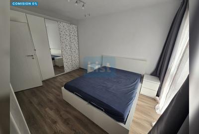 Apartament cu 3 camere semidecomandat, mobilat în Bună Ziua