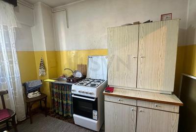 Apartament cu 3 camere decomandat în Aviației - 9
