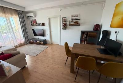 Apartament cu 2 camere semidecomandat, mobilat în Ștefăneștii de Jos