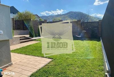 Casă cu 4 camere cu Teren 400 Mp în Central
