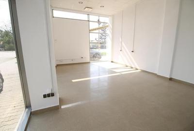 Spațiu comercial, de 60 mp, în Calea Romanului
