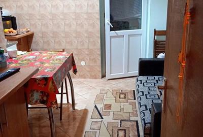 Apartament cu 2 camere decomandat în Exterior Vest