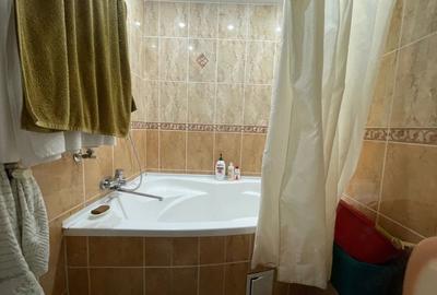 Garsonieră decomandată în Rahova