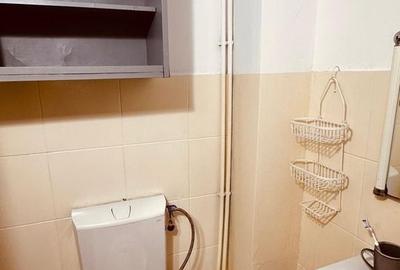Apartament cu 3 camere decomandat în Siderurgiștilor
