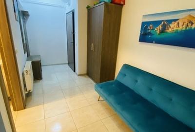 Apartament cu 2 camere semidecomandat, mobilat în Central