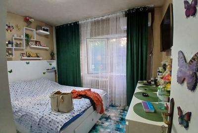 Apartament cu 3 camere decomandat în Lujerului