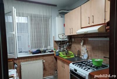 Apartament cu 3 camere decomandat în George Enescu - 2