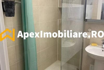 Apartament cu 3 camere decomandat în Calea Victoriei