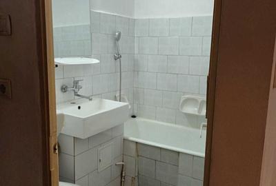 Garsonieră semidecomandată în Calea Moldovei