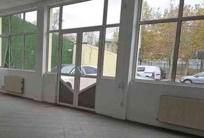 Spațiu comercial, de 160 mp, în Vitan
