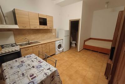Garsonieră nedecomandată în Apărătorii Patriei