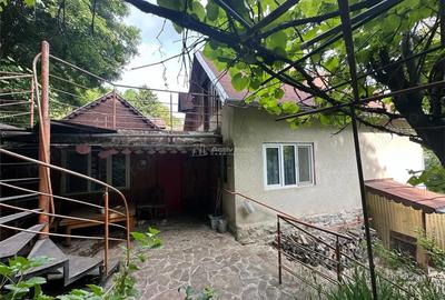 Casă cu 1 camere cu Teren 647 Mp în Central