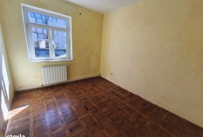 Apartament cu 2 camere decomandat în Central - 7