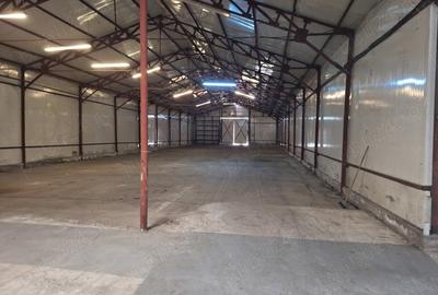 Spațiu comercial, de 450 mp, în Popești-Leordeni