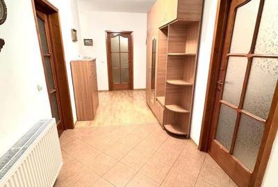 Apartament cu 4 camere decomandat în Est - 2