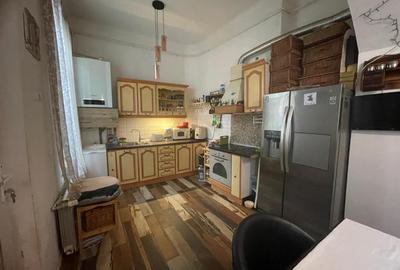 Casă individuală cu 4 camere cu Canalizare în Ultracentral - 1