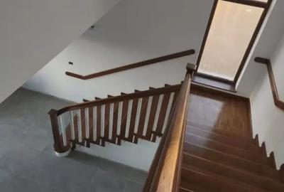 Casă cu 7 camere cu Teren 2500 Mp în Marginea - 1