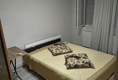 Apartament cu 2 camere decomandat în Micro 19
