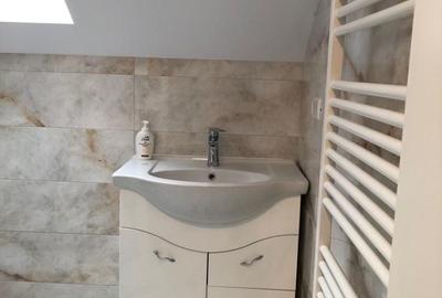 Apartament cu 2 camere decomandat în Central - 4