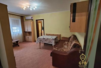 Apartament cu 2 camere semidecomandat, mobilat în Valenta - 5