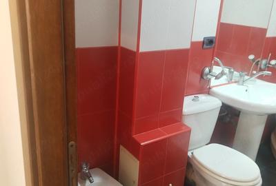 Apartament cu 2 camere semidecomandat în Calea București