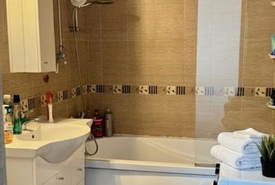 Apartament cu 3 camere semidecomandat, mobilat în Florești - 4