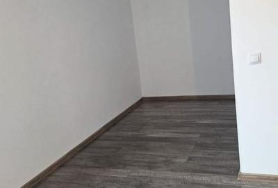 Casă cu 4 camere cu Teren 75 Mp în Central