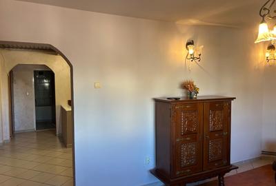 Apartament cu 2 camere decomandat în Km 4-5