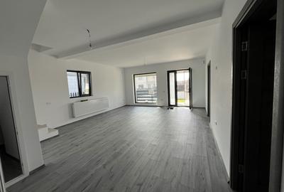 Casă individuală cu 5 camere cu Canalizare în Valu lui Traian - 4