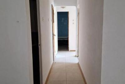 Apartament cu 3 camere decomandat în Mihai Bravu